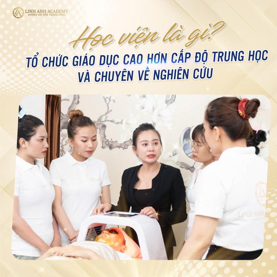 nên học học viện hay đại học